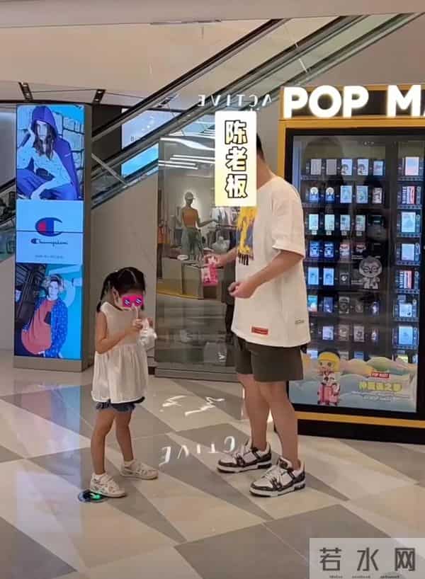 张子萱：二婚张子萱饱受争议嫁给陈赫，如今家庭美满