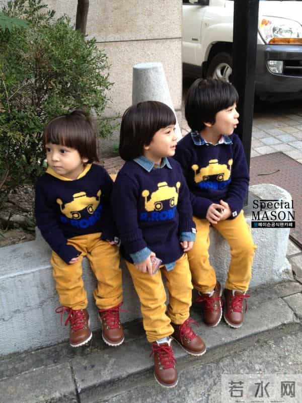 还记得《天才宝贝》的小主角吗？长大后兄弟三人长相太逆天了!