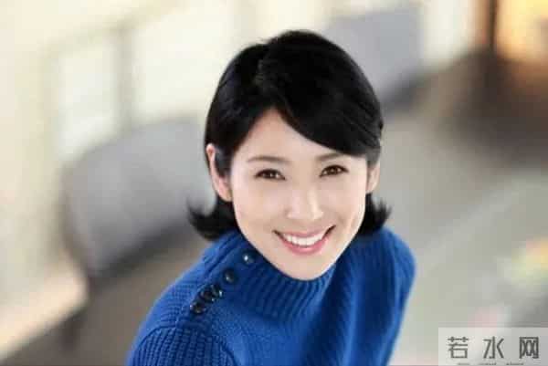 曾拍五部大尺度戏与《白色巨塔》日本女星黑木瞳性感撩人