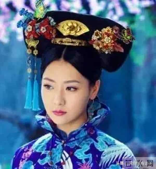 宫锁珠帘:都是嫔位,为何云嫔穿的花枝招展,婉嫔却穿得那么难看