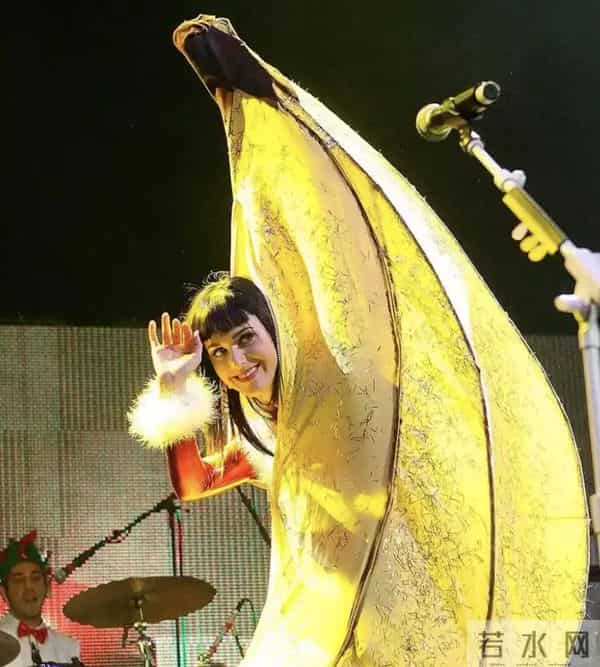 官宣!她要来上海,金曲太多了!上次来沪还是10年前,歌迷沸腾!