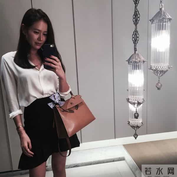 孙艺珍爆比基尼旧照，丰满上围＋蜜糖肌，网友直呼：太不公平！