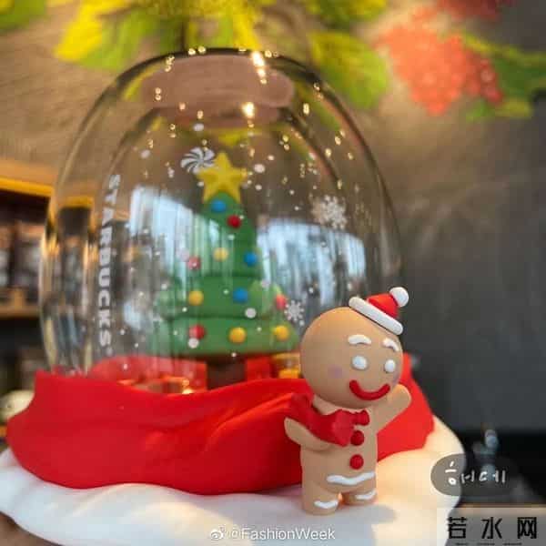 星巴克出圣诞杯!!为什么它的杯子设计总让人上瘾?