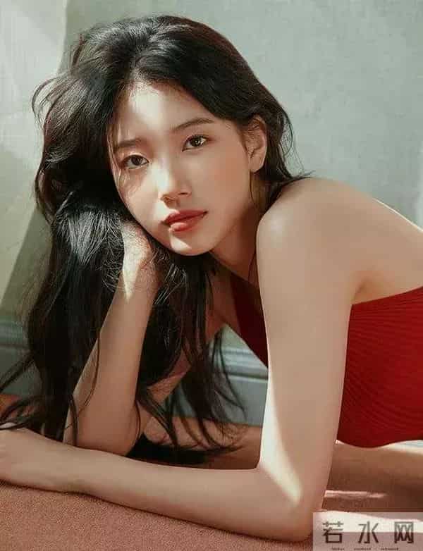 出道9年，25岁秀智成250亿韩剧女主，但生活才是她最好的事业