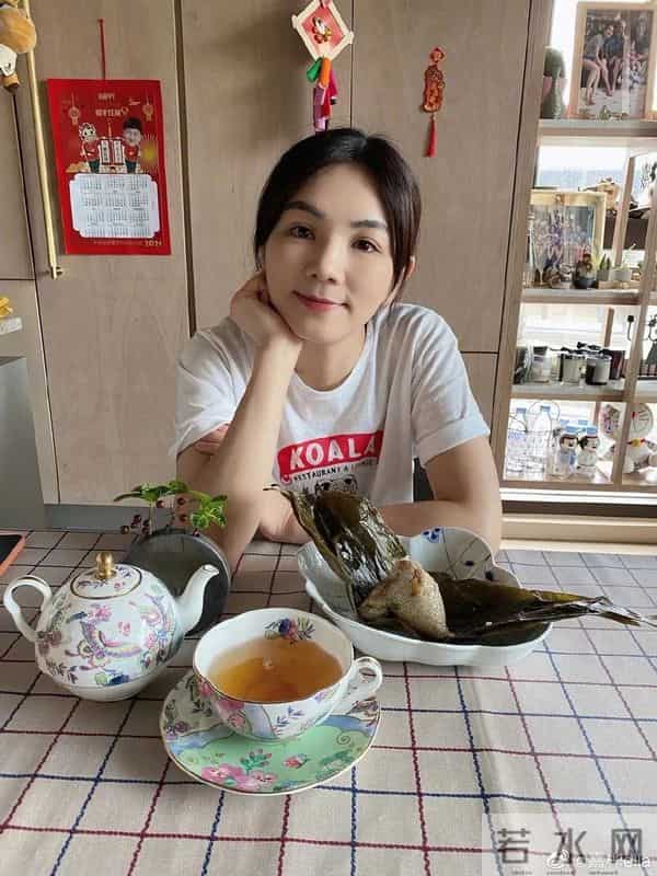 被骂“同性恋”、变性人，失恋自残后嫁给高富帅，她经历了什么？