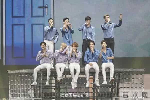 EXO泰国曼谷演唱会火爆  跑男刘在石现身同台飙舞