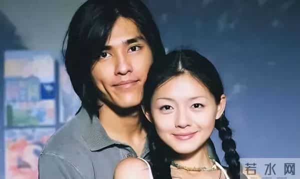 蓝正龙一家四口很温馨,周渝民夫妻合照超甜蜜,没娶大S都很幸福