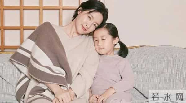 韩剧美人沉浮史,天生美人还是容颜依旧,后天美人却已判若两人