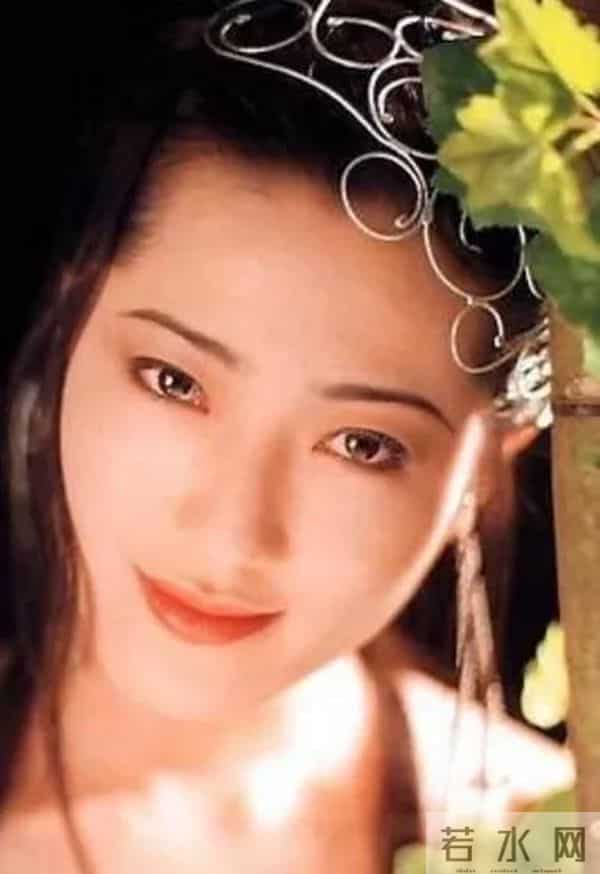 日本籍演员杨思敏,演绎不一样的《新金瓶梅》