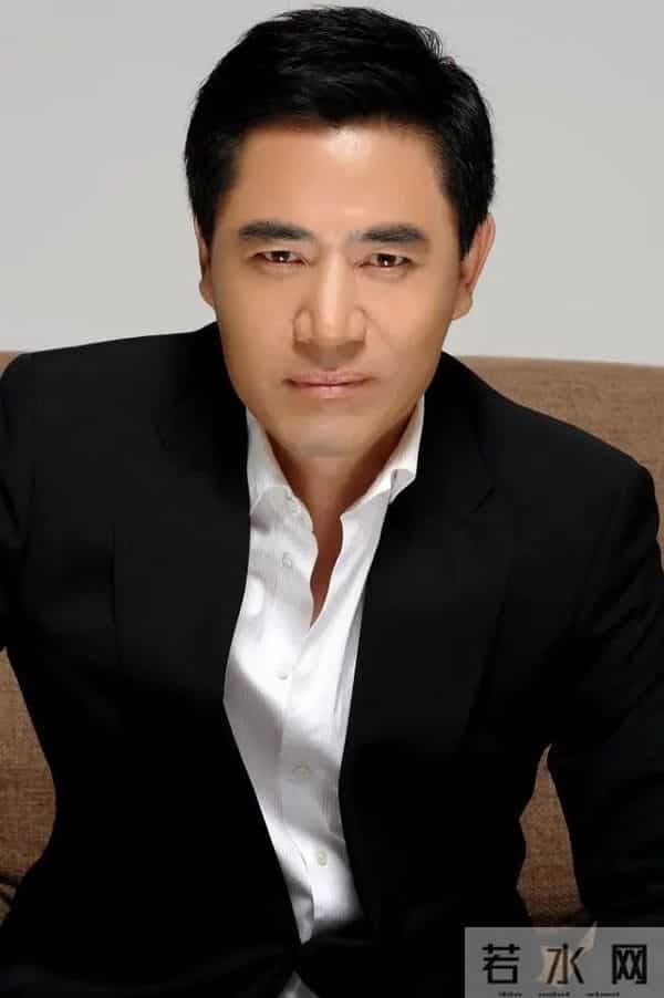 靠老婆成名的男星，张杰、杜江被捧成一线，果然娶个好妻旺三代