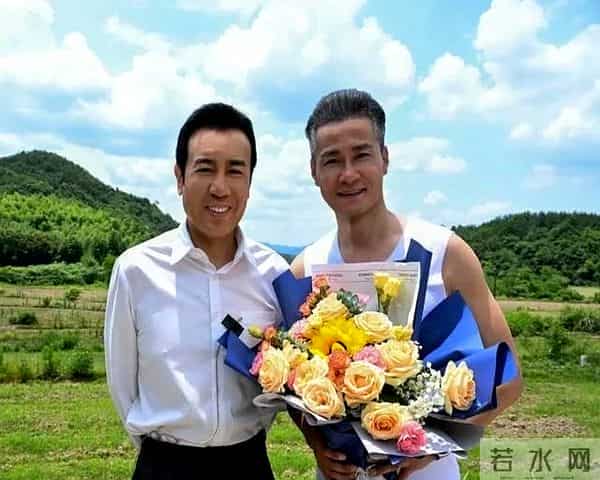 《沉默的荣耀》告别:吴越发剧照,魏晨感到荣幸,余皑磊关掉留言