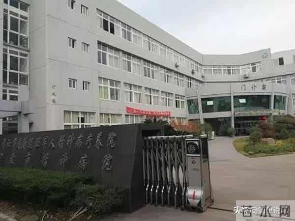 12年前,一度红遍全网的“犀利哥”,如今生活得让人感慨万千