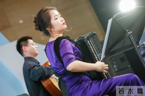 七天七场,进博会“音乐午茶”向世界传播上海文化