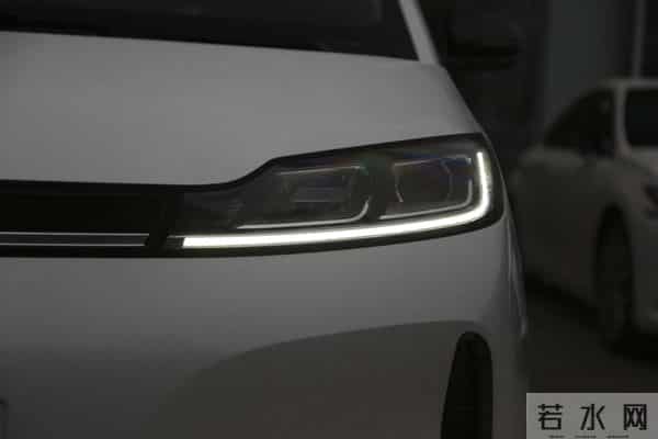 想买大5座侧滑门MPV,可以看看比亚迪D1,家人坐着舒服、车内安静