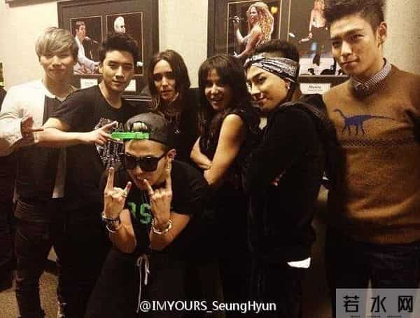 她不仅昨晚为黄致列帮帮唱 还和BIGBANG之间有很深的渊源