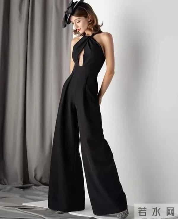 章子怡又出大招，穿蕾丝半透连体裤勾勒S型曲线，驾驭起来没压力