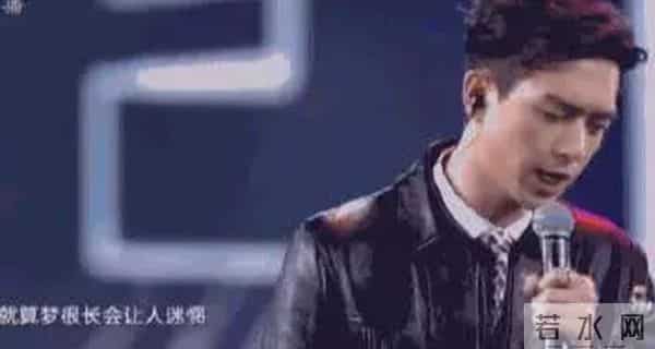 跨年晚会杨幂、杨紫假唱被质疑,张韶涵谢霆锋真唱也翻车!