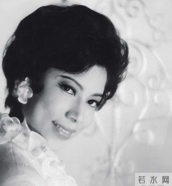 至今未嫁人的8位大龄女港星，最小42岁，个个情路坎坷，让人心疼