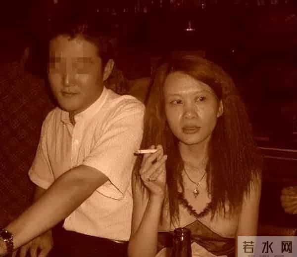 初代网红，和她的「性爱往事」