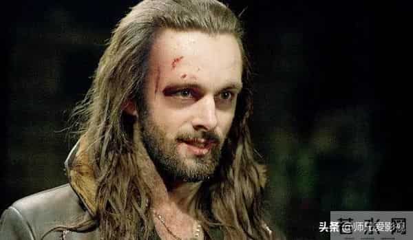 吸血鬼与狼人两大种群恩怨情仇《黑夜传说》系列电影