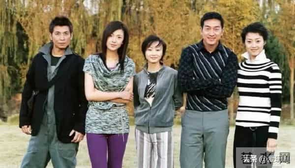 原来他们是两口子，老婆1米82，演技最好的模特，老公也是演员