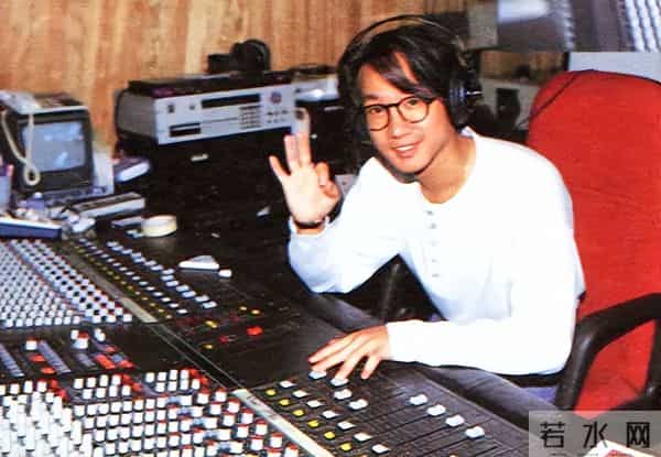 黄家驹超清回归，炸出一代人的青春