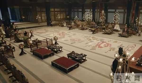 他灭了唐朝，杀了9位皇子，霸占自己儿媳，最终被儿子所杀