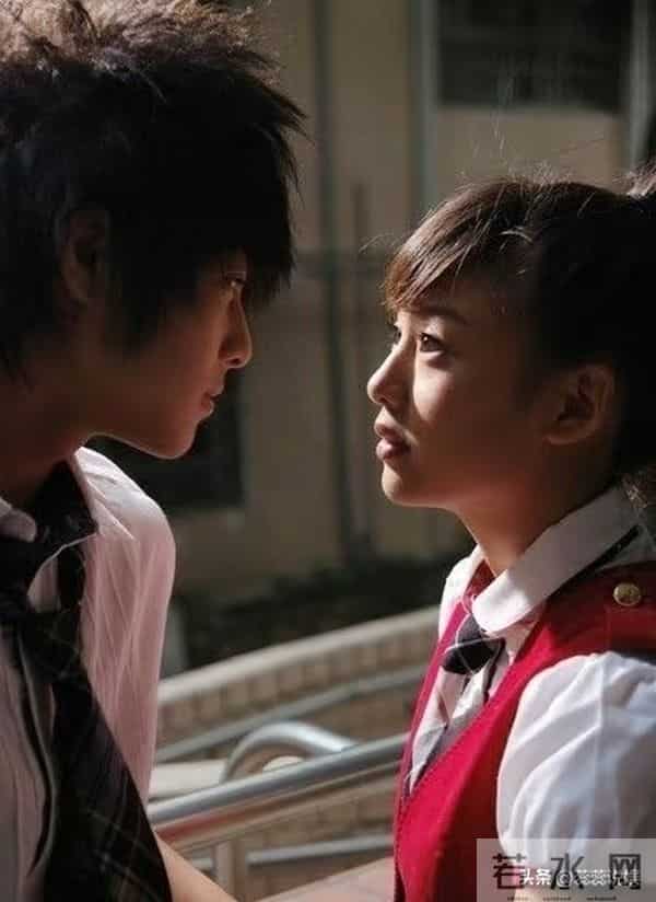 棒棒糖王子全面停工！从亚运会代言人到插足者，一手好牌打太烂了