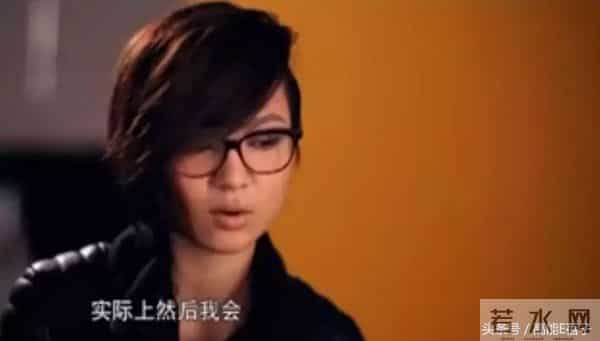 失去了顶极流量的加持,现在的周笔畅却比以前更开心了