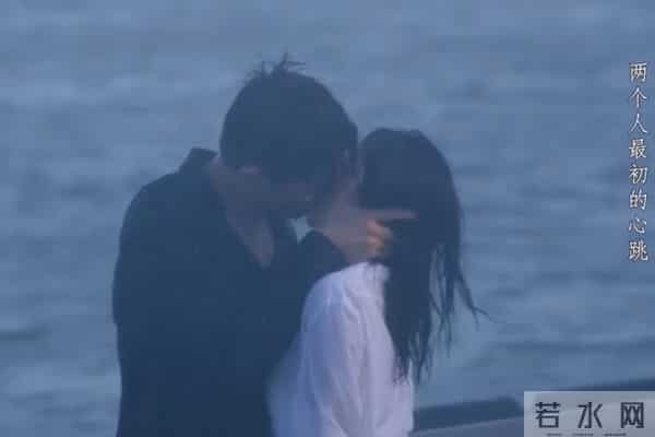 “面条吻”、“鸡腿吻”够辣眼睛了,又来“牙膏吻”,放过观众吧