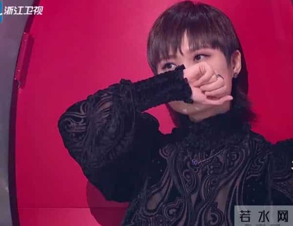 《好声音》李宇春读秒留下赵紫骅，为何热泪盈眶？都是方脸惹的祸