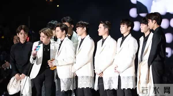 当“中国天王”出席韩国顶级颁奖礼,会是啥场面?网友:砸场子的