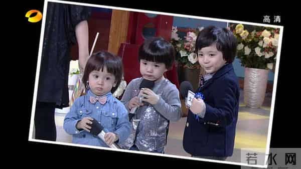 还记得《天才宝贝》的小主角吗？长大后兄弟三人长相太逆天了!