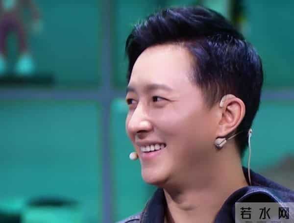 《街舞4》滤镜过厚堪比古偶,黑人舞者肤色都变了,队长成包子脸