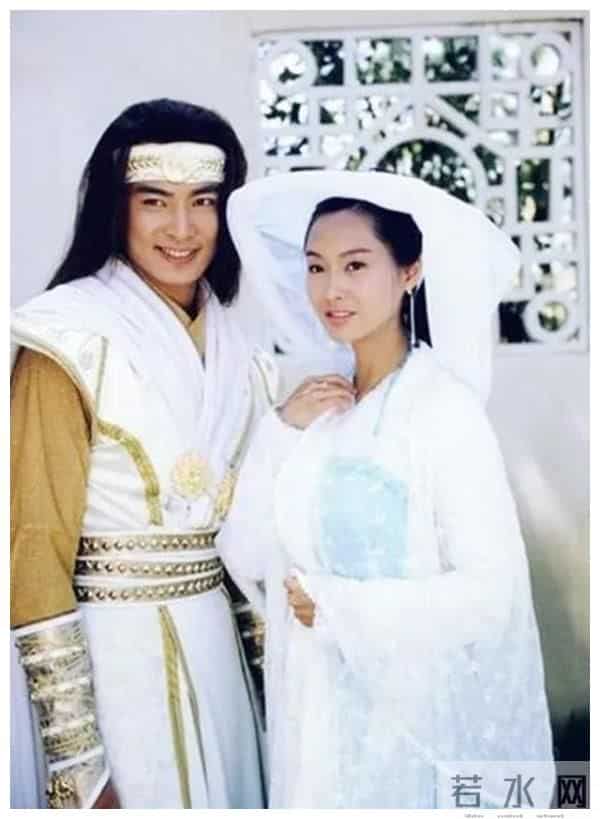 43岁于波出道即巅峰,倾尽所有在北京买两套四合院,如今躺着笑?