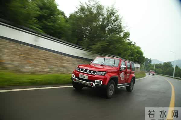 硬汉本色,试驾2020款北京BJ40城市猎人版