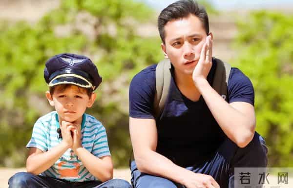 混血基因的“弊端”出现了，47岁刘烨老来俏，让儿子诺一尴尬了