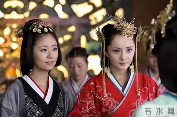 请霍建华拍戏有多难，林心如为了请他拍《倾世皇妃》，差点下跪