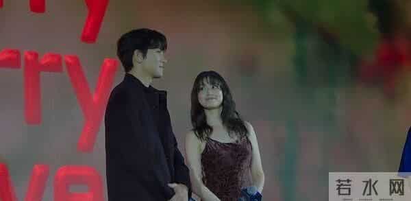 香港直击/池昌旭谈跨国恋!日女星同台眼神超有爱 初见面瞬间曝