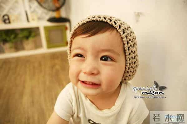 还记得《天才宝贝》的小主角吗？长大后兄弟三人长相太逆天了!