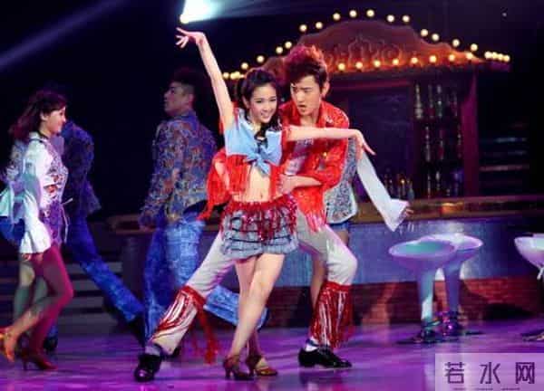 “贾宝玉”于小彤，和“姐姐们”的暴躁爱情，难怪分手了