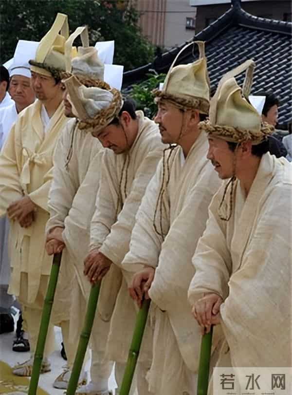 韩国老龄化带火殡葬业,企业争抢年轻人才,新手入职即拿高价新薪