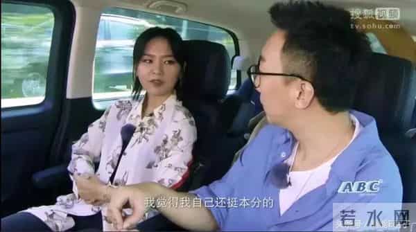 失去了顶极流量的加持,现在的周笔畅却比以前更开心了