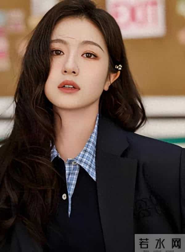 “女人不会明说但希望你懂的3个‘勾引暗号’，收到请行动！”