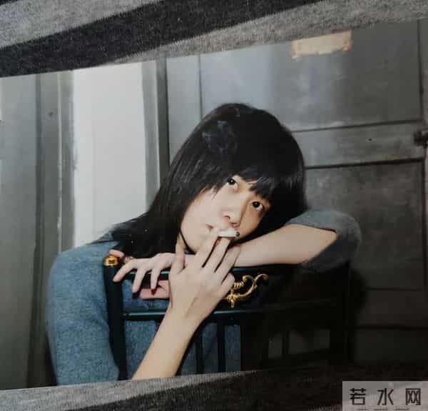 初代网红，和她的「性爱往事」