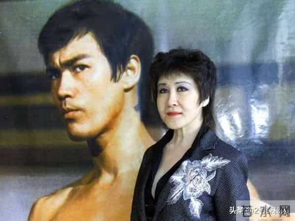 裸身草丛，高台坠落，这7位明星的离世都在告诉我们要珍惜当下