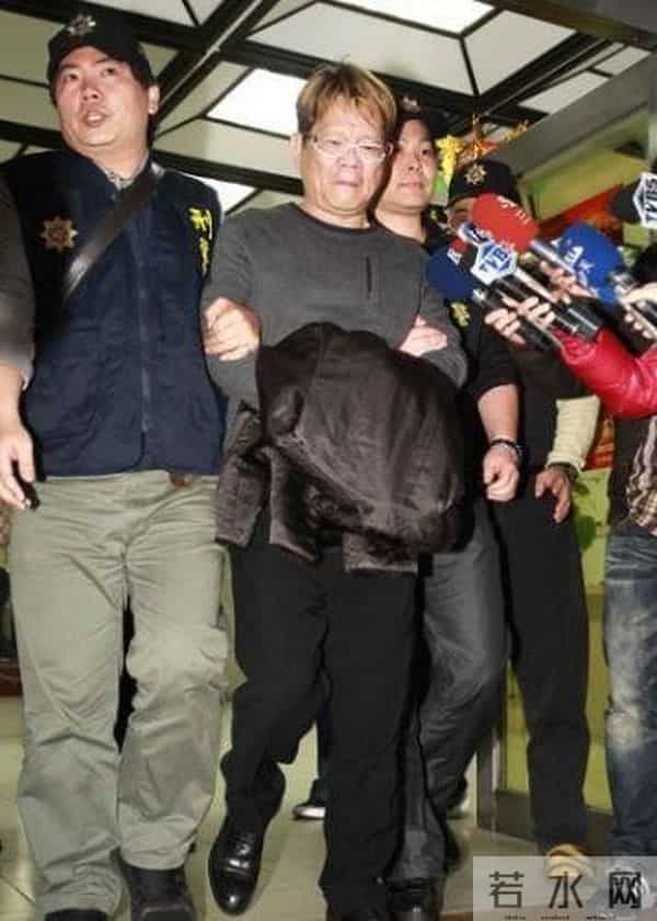 表面好男人、爱老婆,背地里嫖娼身败名裂,这8位男明星再难翻身