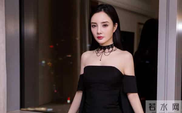 李小璐的堕落史，她的故事远比你想得“更毁三观”