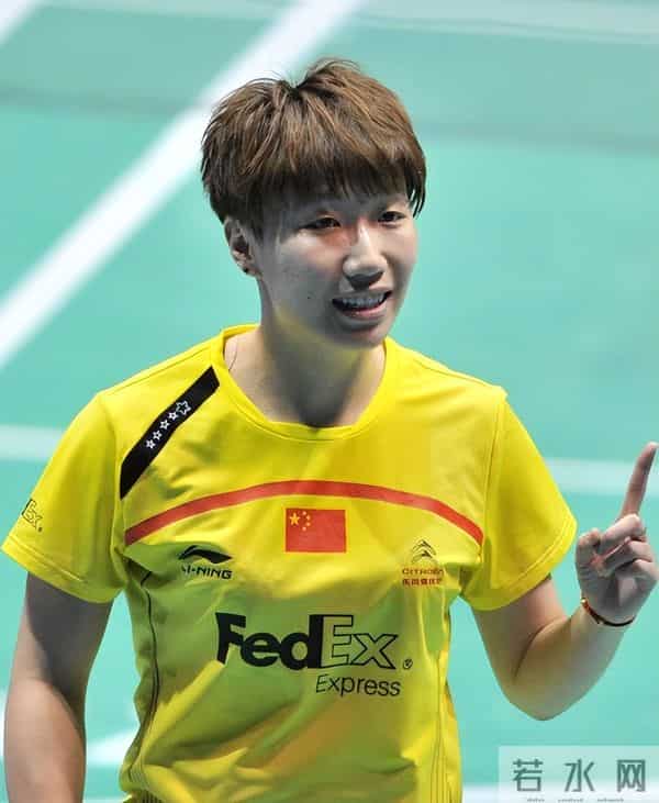 羽毛球奥运冠军于洋：运动生涯悲情，退役卖衣服，婚恋成谜