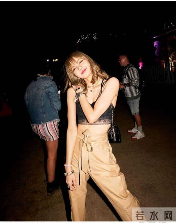 姑娘们到了这里都会脱下“内衣”，真正原因值得尊重，可别想歪了